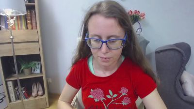 Lizzy_Femme live cam on Cam4