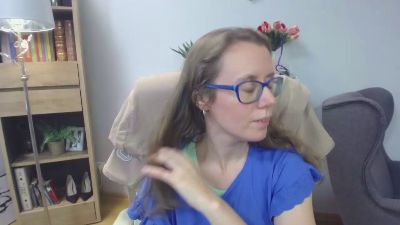 Lizzy_Femme live cam on Cam4