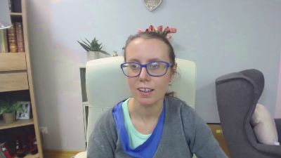 Lizzy_Femme live cam on Cam4
