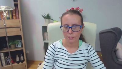 Lizzy_Femme live cam on Cam4