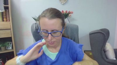 Lizzy_Femme live cam on Cam4