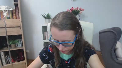 Lizzy_Femme live cam on Cam4