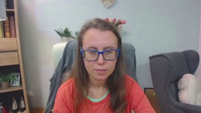 Lizzy_Femme live cam on Cam4