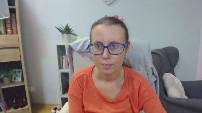 Lizzy_Femme live cam on Cam4