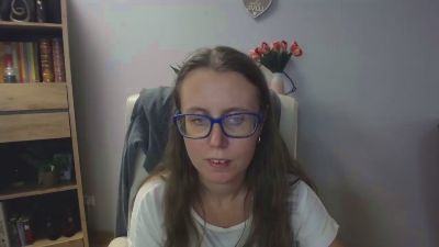Lizzy_Femme live cam on Cam4