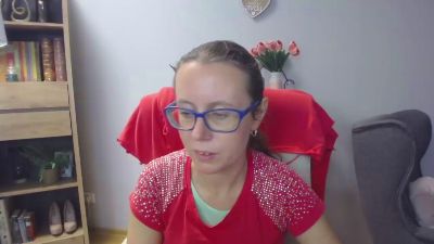 Lizzy_Femme live cam on Cam4