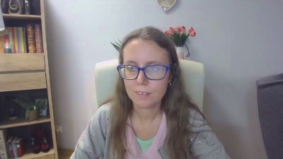 Lizzy_Femme live cam on Cam4