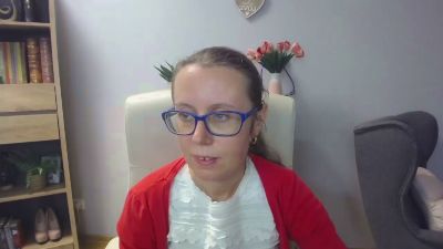 Lizzy_Femme live cam on Cam4