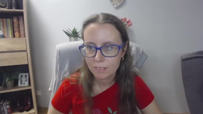 Lizzy_Femme live cam on Cam4
