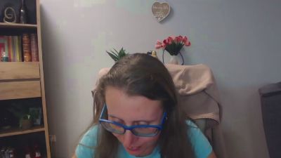 Lizzy_Femme live cam on Cam4