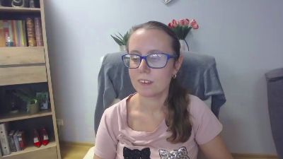 Lizzy_Femme live cam on Cam4