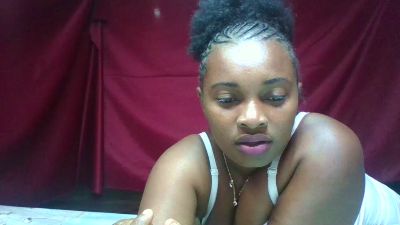 Llenneh99 live cam on Cam4