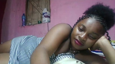 Llenneh99 live cam on Cam4