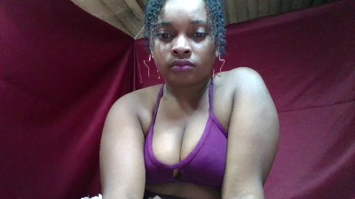 Llenneh99 live cam on Cam4
