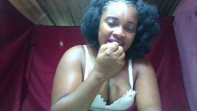 Llenneh99 live cam on Cam4