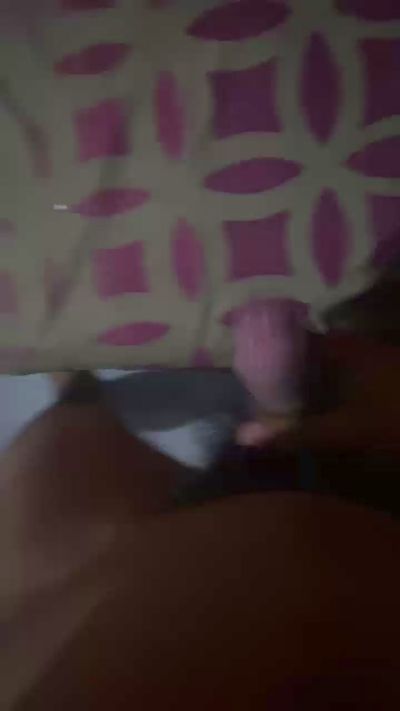 Lloplleeeez live cam on Cam4