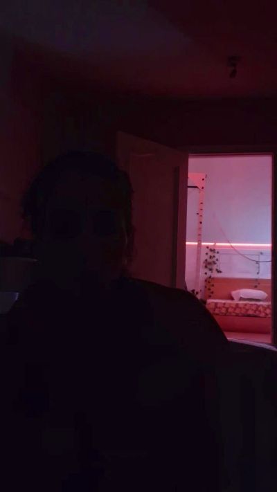 Llunasol live cam on Cam4