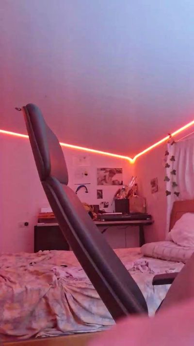 Llunasol live cam on Cam4