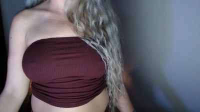 LoVe_On live cam on Cam4