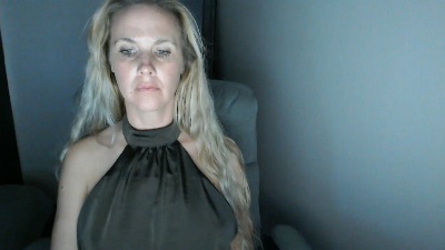 LoVe_On live cam on Cam4