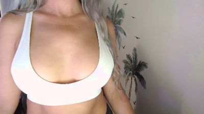 LoVe_On live cam on Cam4