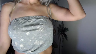 LoVe_On live cam on Cam4