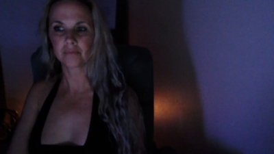 LoVe_On live cam on Cam4