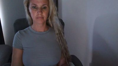 LoVe_On live cam on Cam4