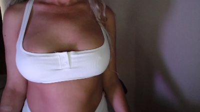 LoVe_On live cam on Cam4