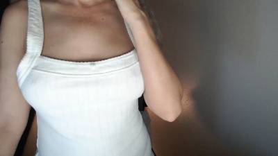 LoVe_On live cam on Cam4