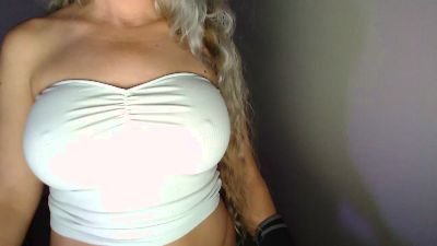 LoVe_On live cam on Cam4
