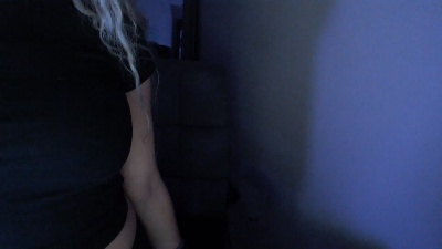 LoVe_On live cam on Cam4