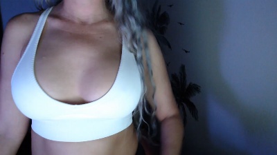 LoVe_On live cam on Cam4