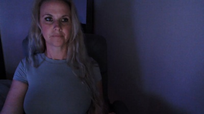 LoVe_On live cam on Cam4