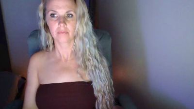 LoVe_On live cam on Cam4