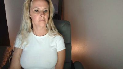LoVe_On live cam on Cam4