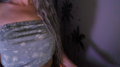 LoVe_On live cam on Cam4