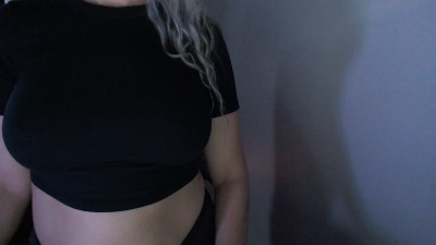 LoVe_On live cam on Cam4