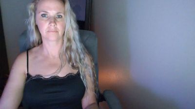 LoVe_On live cam on Cam4