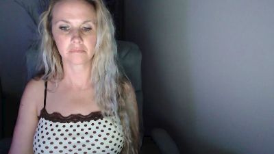 LoVe_On live cam on Cam4
