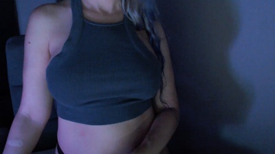 LoVe_On live cam on Cam4