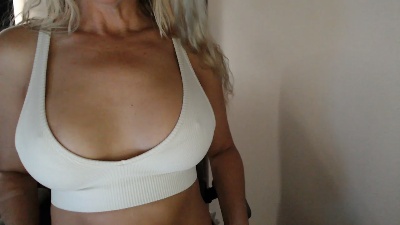 LoVe_On live cam on Cam4