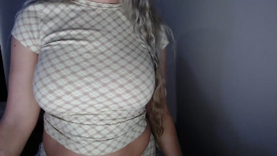 LoVe_On live cam on Cam4