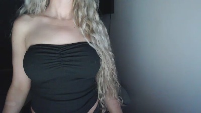 LoVe_On live cam on Cam4