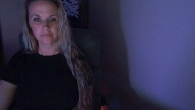 LoVe_On live cam on Cam4