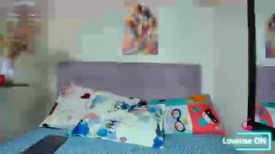 Loana_wish live cam on Cam4