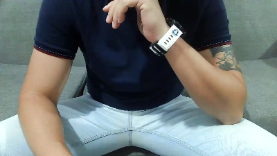 Lobo_mx19 live cam on Cam4