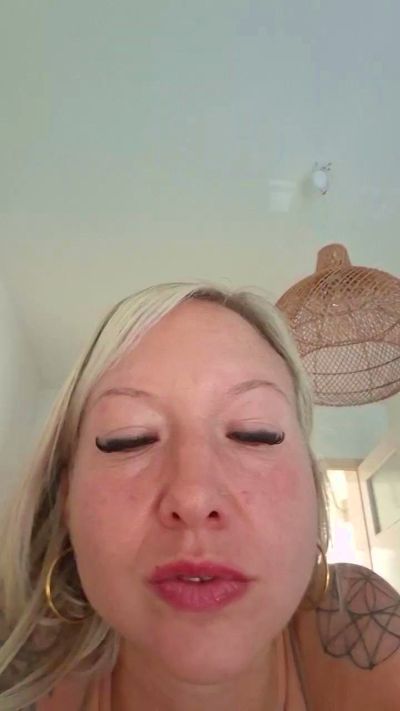 Locita live cam on Cam4