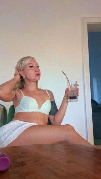 Locita live cam on Cam4