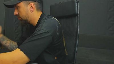 LoganStroud live cam on Cam4
